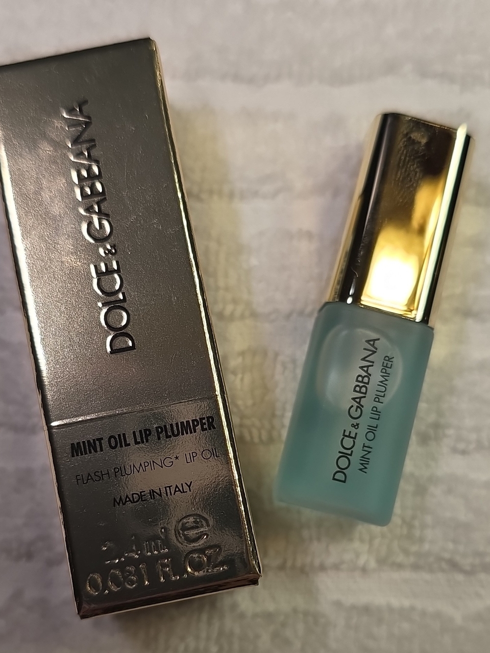 Dolce & Gabbana Mint Oil Lip Plumper — Mint Green